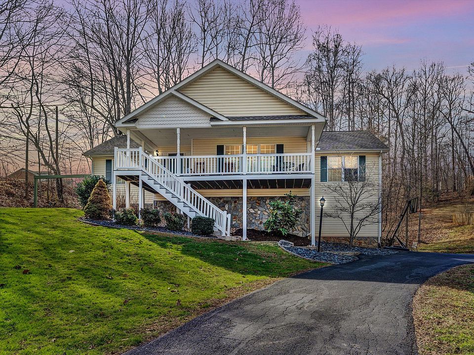 1st image of 21 Creekwood Dr