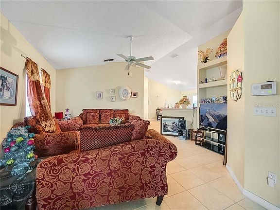 3rd image of 6440 Livewood Oaks Dr