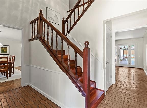 4th image of 7405 Lynworth Dr