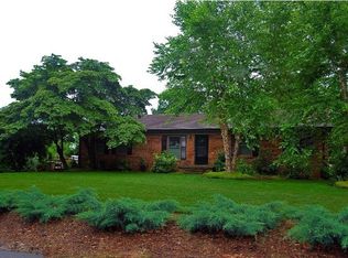 3823 Sedgefield Dr, Conover, NC 28613