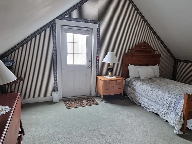 6 Portland Ave #26 — Photo 5