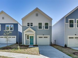 9034 Walden Pond Rd, Charlotte, NC 28214