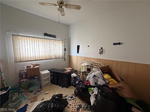 3rd image of 18062 Blandford Rd