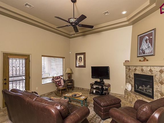 4th image of 4128 Espana Way