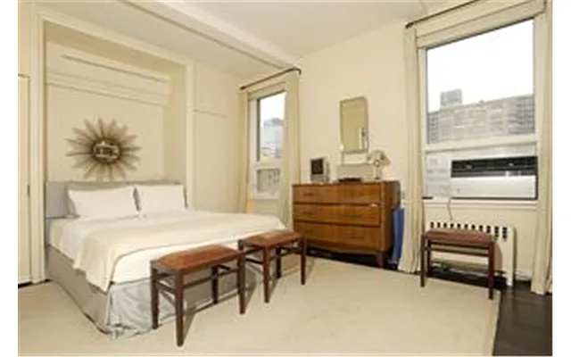 Sold by Douglas Elliman | media 21