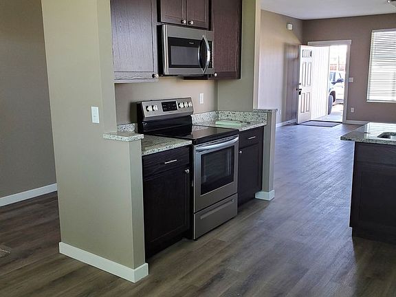 2nd image of 1004 W Kristine St