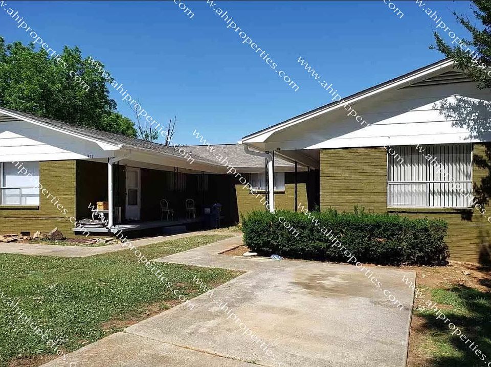 1st image of 907 Stevens Ct NE #0