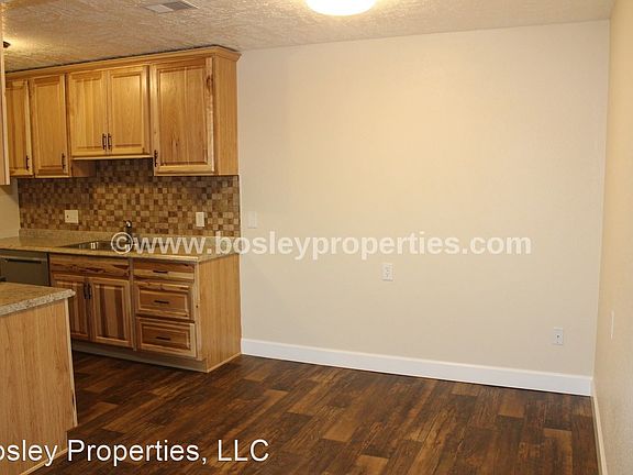 3rd image of 1600 20th St S #5