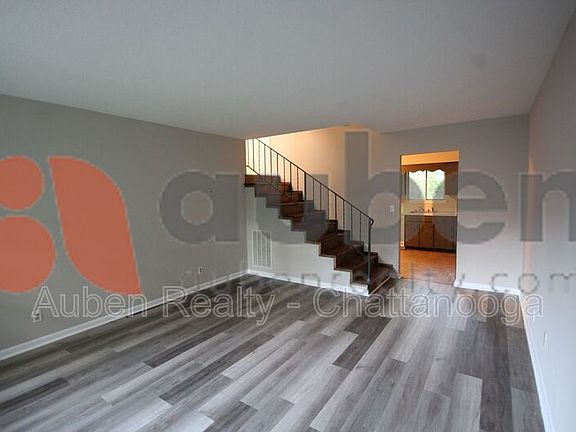 3rd image of 3600 Missionaire Ave