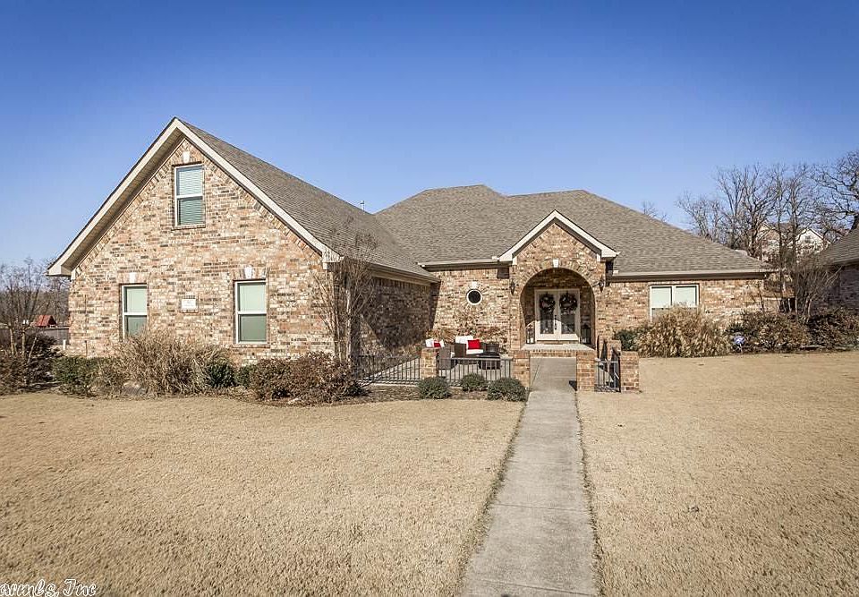 1st image of 811 Mystery Lake Dr
