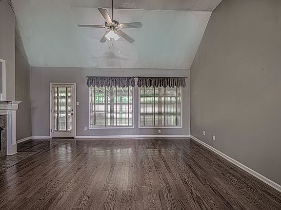 5th image of 1659 Newton Oak Cir W