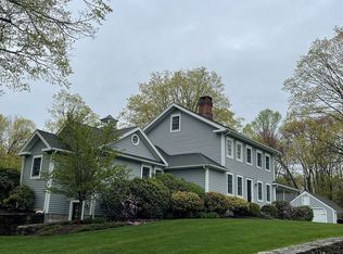 45 Cutlers Farm Rd, Monroe, CT 06468