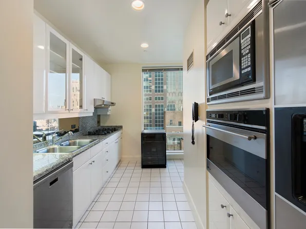 845 United Nations Plaza image 6 of 7