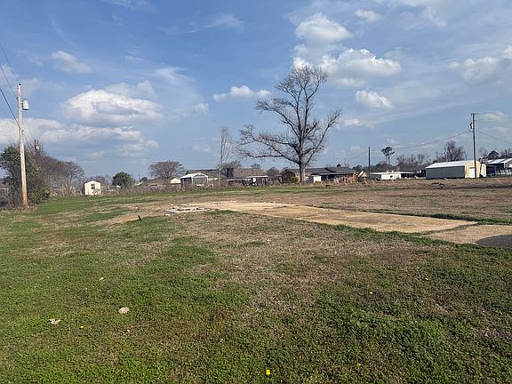 3rd image of 1212 Brown St