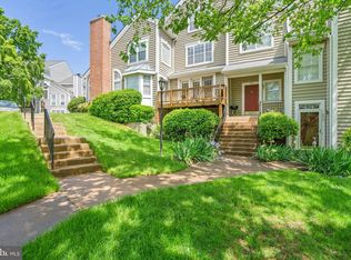 432 Overlook Dr, Occoquan, VA 22125