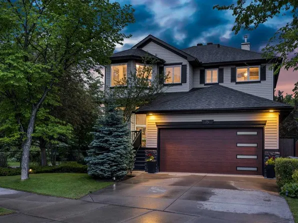 15 NE Douglas Glen Hts SE, Calgary, AB T2Z 3T4