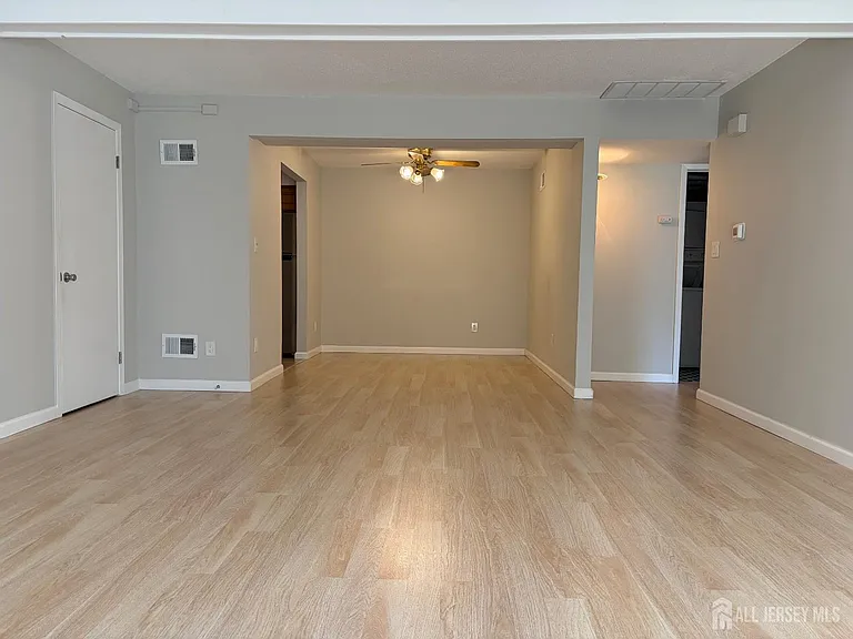 43 Deerberry Ln — Photo 8