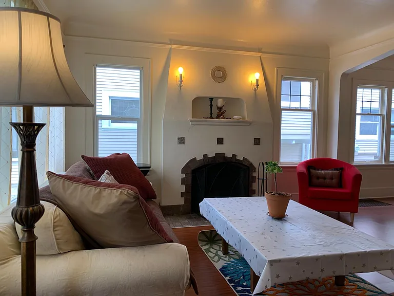 2401 Boylston Ave E #1 — Photo 5