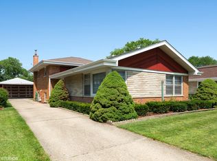 818 Cromwell Ave, Westchester, IL 60154