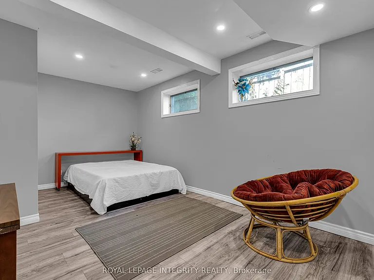 924 Rex Ave — Photo 22