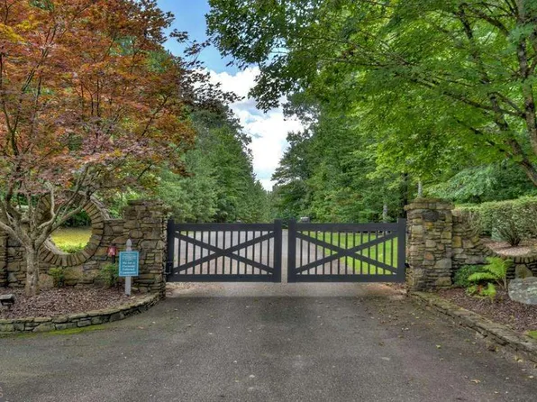 139 Whispering Ridge Ct #139, Ellijay, GA 30540