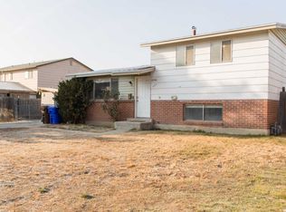 8240 S Ivy Dr, Midvale, UT 84047