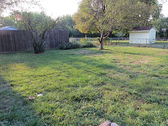 Rear yard-resized