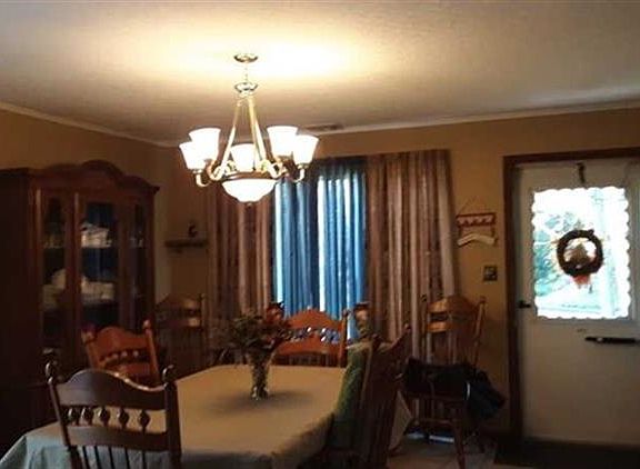 2nd image of 31 Barry Dr N
