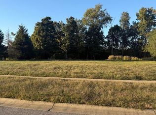 9004 Grand Pointe Ct, Louisville, KY 40214