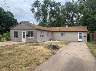 1118 Shire Ave #B, Pekin, IL