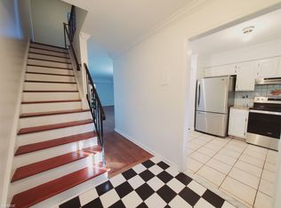 54 Whitmore Ln APT 7, Stamford, CT 06902