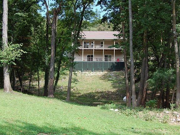 2nd image of 76 Indigo Ln