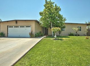 415 W Rosewood St, Rialto, CA 92376