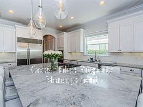 5th image of 3107 W Lawn Ave