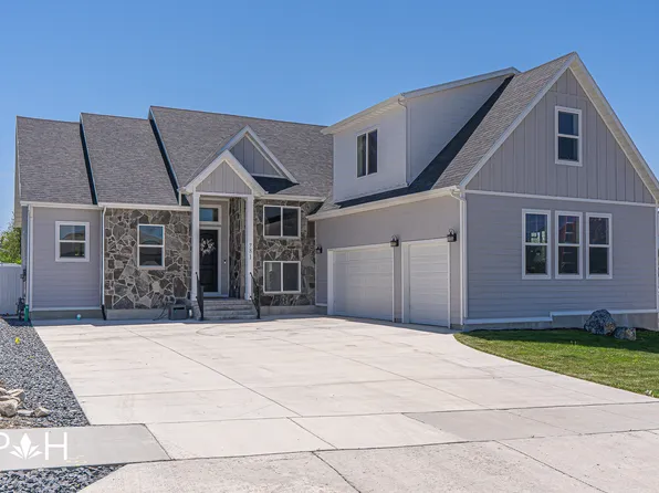 781 W 85 S, Hyrum, UT 84319