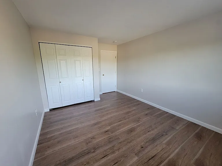 81 Fisherville Rd — Photo 15