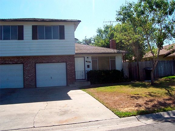 1st image of 2468 Catalina Dr