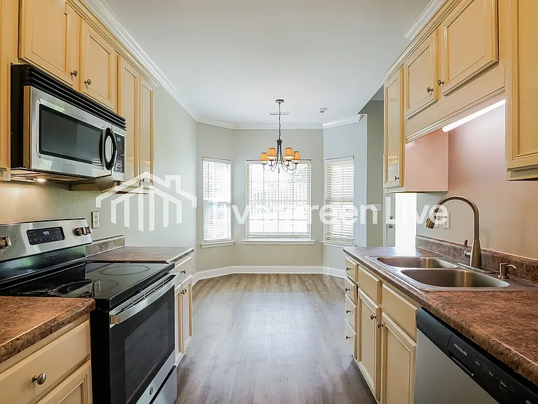 2018 Hidden Forest Ln — Photo 4