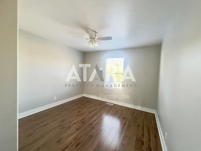 10912 S Poplar Brook Pl — Photo 30