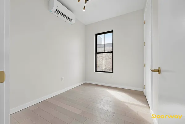 Rented by Doorway NYC, LLC | media 10