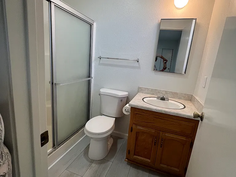 21550 Westwood Blvd — Photo 6