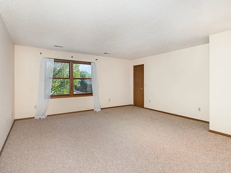 6245 Normandy Dr #10 — Photo 6