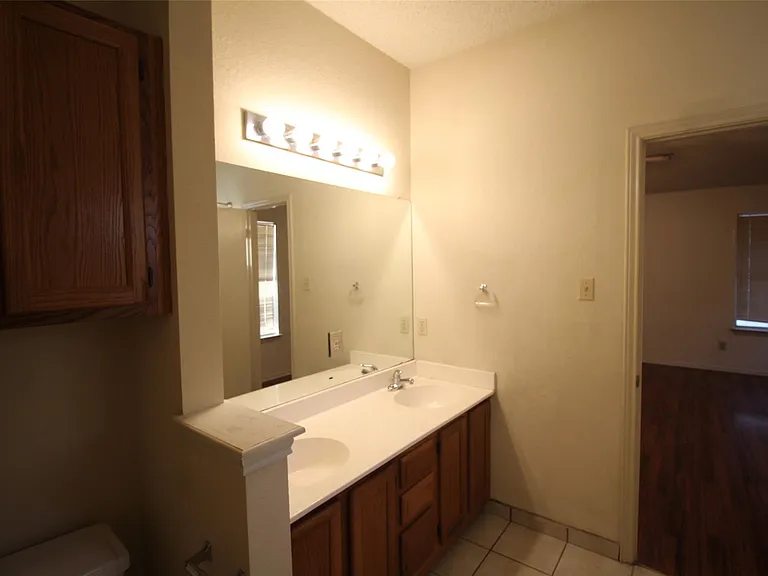 8622 Piney Creek Bnd — Photo 18