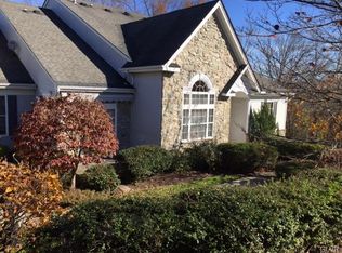 1863 Caryn Dr, Hellertown, PA 18055