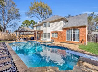 729 Bear Run Dr, Grapevine, TX 76051