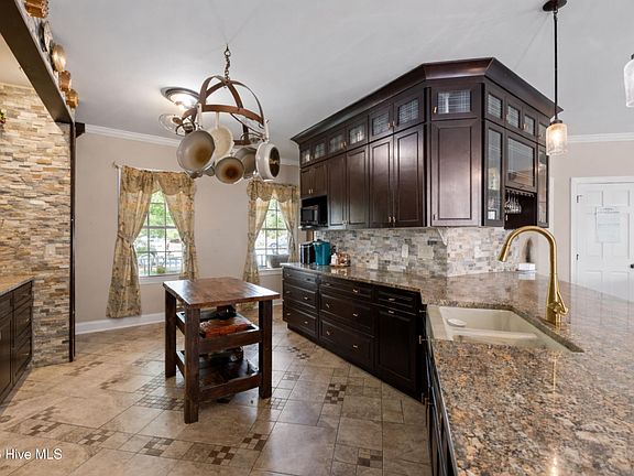 2nd image of 1770 Gentry Ridge Road