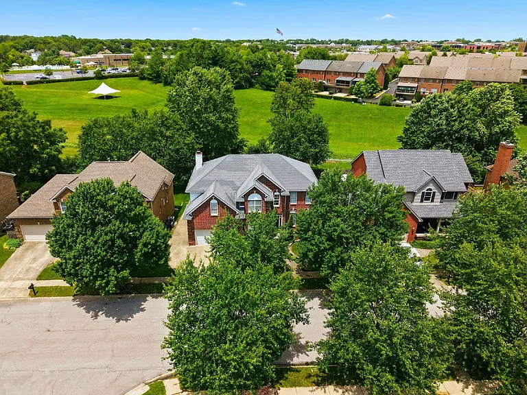 3237 Mantilla Dr — Photo 44