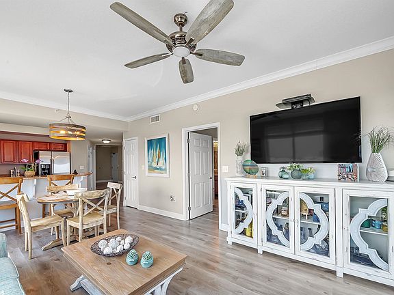 2nd image of 1010 Beach Blvd #509