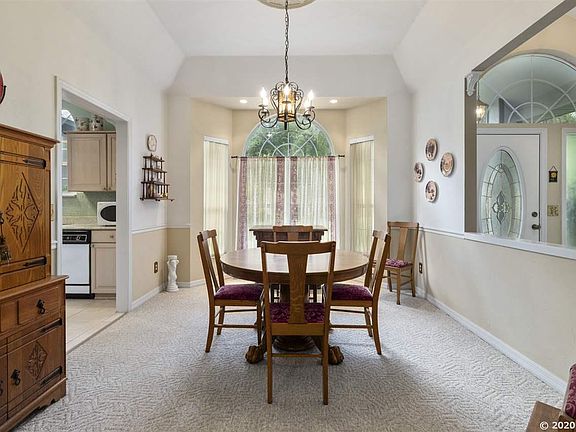 3rd image of 5619 NW 69th Ln