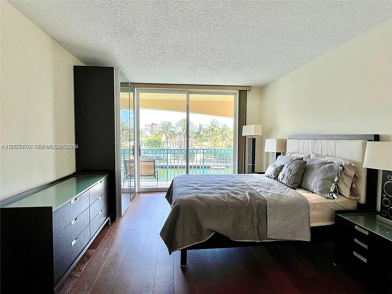 201 S Golden Isles Dr #306 — Photo 21